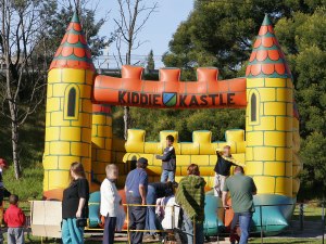 Jumping_castle